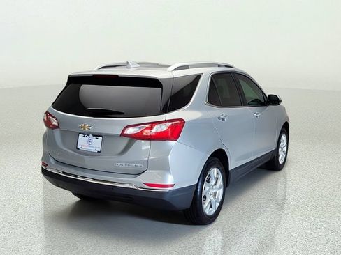 Used 2019 Chevrolet Equinox Premier w/ LPO, Cargo Package AWD/4WD image 3
