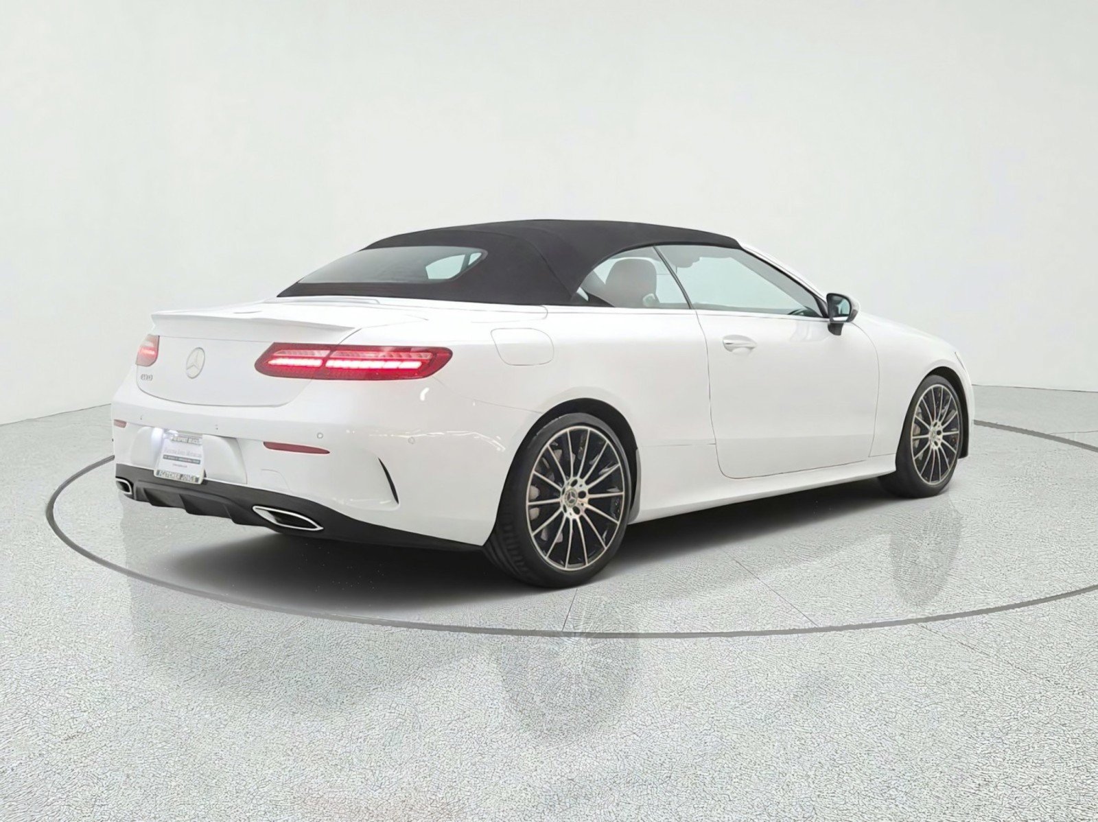 Used 2023 Mercedes-Benz E 450 Cabriolet image 5