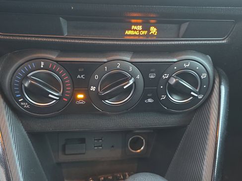 Used 2018 Toyota Yaris iA image 25