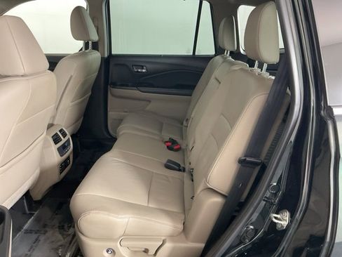 Used 2017 Honda Pilot Touring image 28