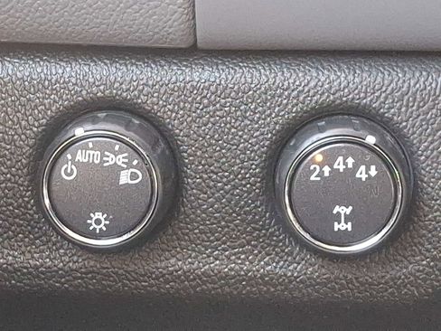 Used 2018 Chevrolet Colorado W/T image 20