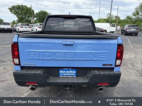 Used 2025 Honda Ridgeline TrailSport image 5