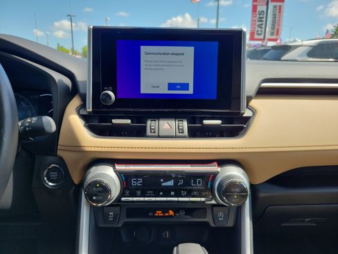 Used 2025 Toyota RAV4 XLE Premium image 26