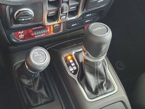 New 2026 Jeep Gladiator Willys AWD/4WD image 30