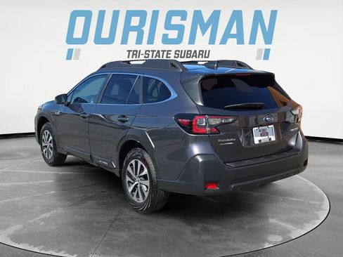 Certified 2025 Subaru Outback Premium AWD/4WD image 4