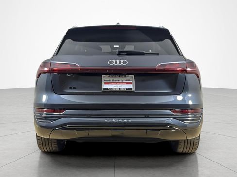 Used 2024 Audi Q8 e-tron Premium Plus AWD/4WD image 4