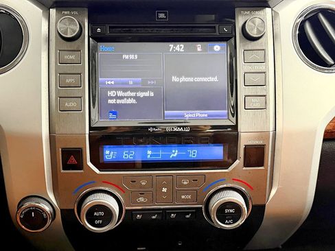 Used 2014 Toyota Tundra 1794 Edition image 27