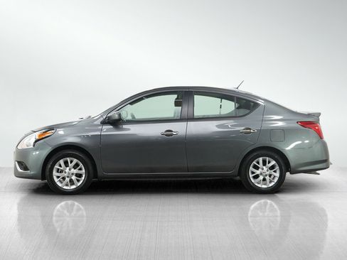 Used 2018 Nissan Versa SV w/ SV Special Edition Package FWD image 2
