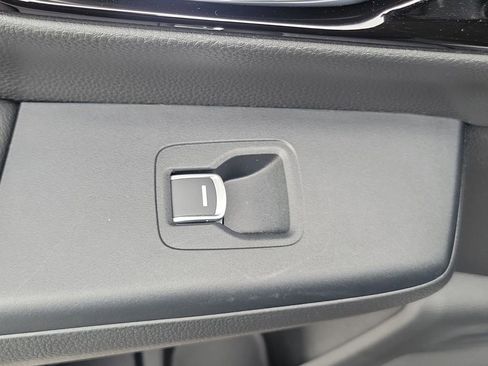 Certified 2025 Honda CR-V EX-L image 17