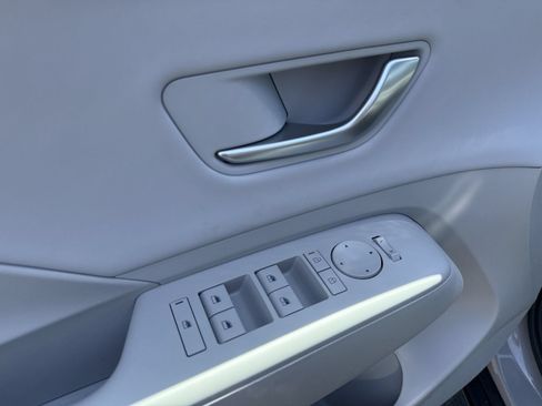 New 2026 Hyundai Kona SEL Premium AWD/4WD image 16