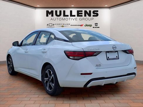 Used 2025 Nissan Sentra SV FWD image 7
