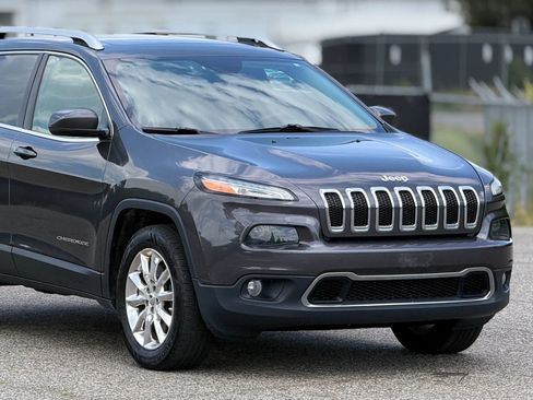 Used 2016 Jeep Cherokee Limited AWD/4WD image 15