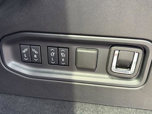 Certified 2026 Cadillac Vistiq Sport w/ LPO, Floor Liner Package AWD/4WD image 30
