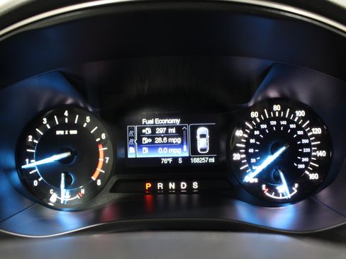 Used 2016 Ford Fusion SE w/ Equipment Group 202A FWD image 13
