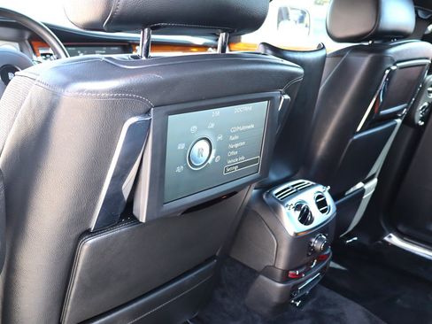 Used 2011 Rolls-Royce Ghost RWD image 38