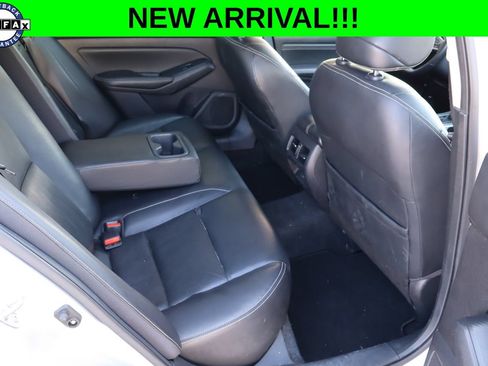 Used 2019 Nissan Altima 2.5 SL FWD image 18