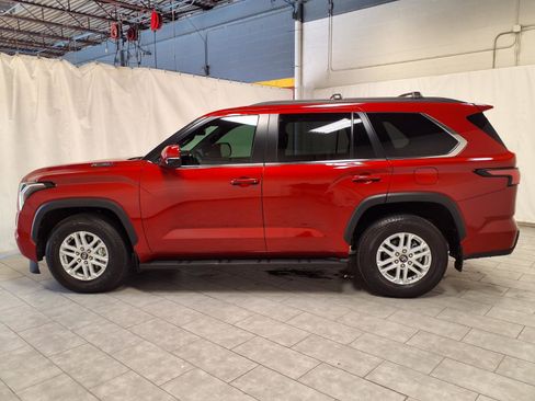 Used 2025 Toyota Sequoia SR5 w/ SR5 Premium Package image 6