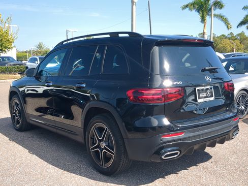 Certified 2025 Mercedes-Benz GLB 250 image 3