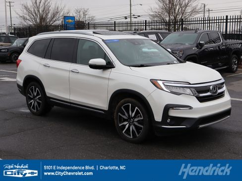 Used 2019 Honda Pilot Touring image 1