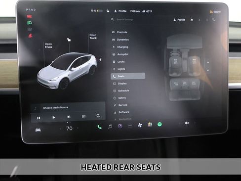 Used 2021 Tesla Model Y Long Range image 8