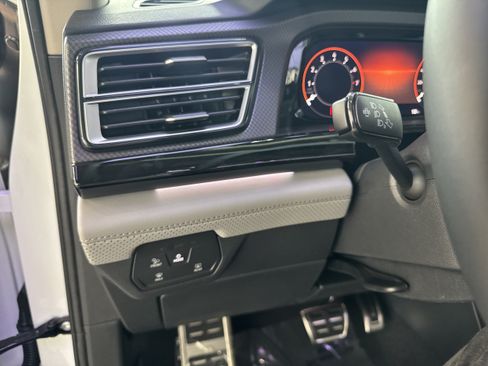 New 2026 Volkswagen Atlas Peak Edition AWD/4WD image 25