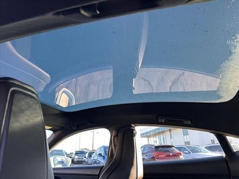 Used 2020 Porsche Taycan 4S image 20