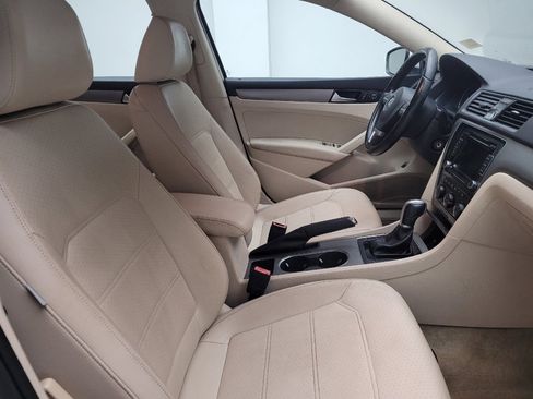 Used 2015 Volkswagen Passat 1.8T SE FWD image 21