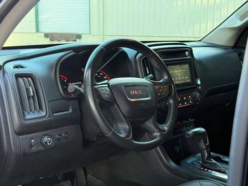 Used 2015 GMC Canyon SLE w/ All-Terrain Package RWD image 9