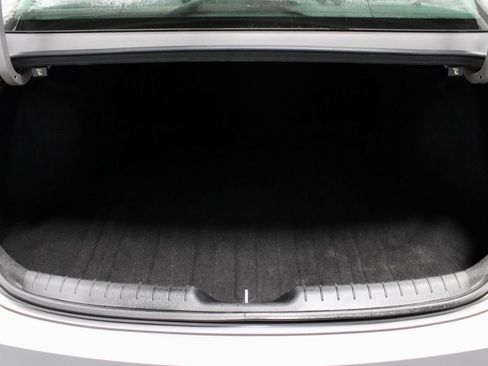 Used 2024 Hyundai Elantra SEL FWD image 14