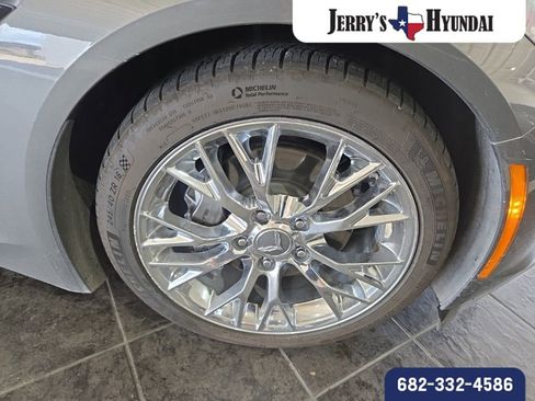 Used 2015 Chevrolet Corvette Stingray Coupe w/ 3LT Preferred Equipment Group RWD image 4