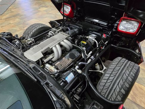 Used 1987 Chevrolet Corvette Convertible image 22