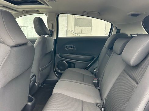 Used 2021 Honda HR-V EX image 12