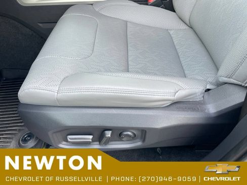 Used 2024 Toyota Tundra Limited w/ Power Package AWD/4WD image 6