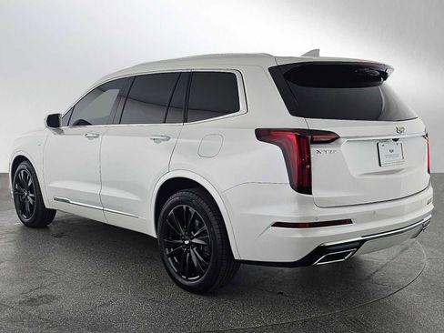 Used 2020 Cadillac XT6 Premium Luxury FWD image 5