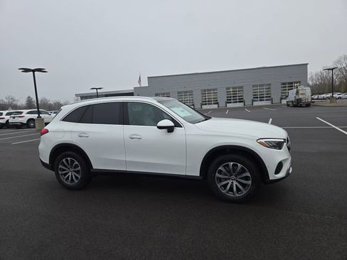 New 2026 Mercedes-Benz GLC 300 4MATIC image 2