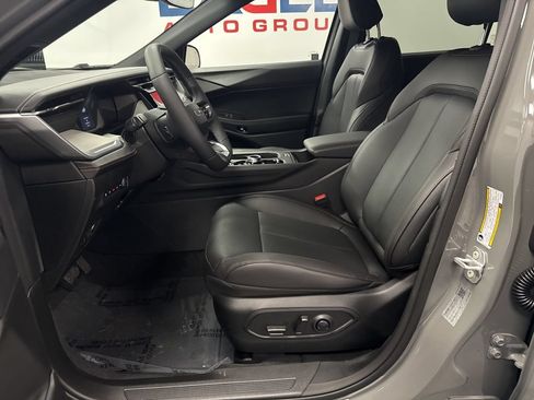 New 2026 Jeep Cherokee Limited AWD/4WD image 16