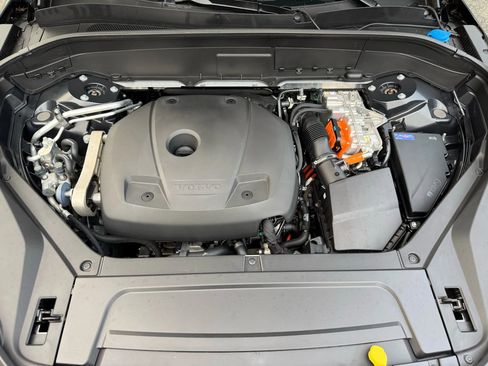 Used 2022 Volvo XC90 T8 Inscription Expression w/ Advanced Package image 48