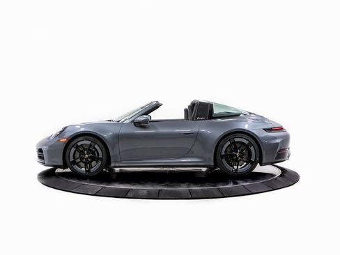 New 2026 Porsche 911 Targa 4S image 2