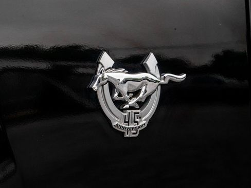 Used 2009 Ford Mustang GT Premium RWD image 33
