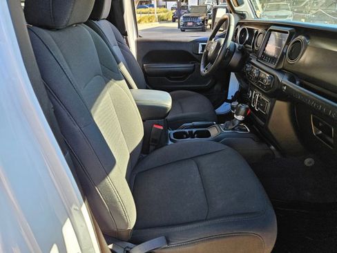 Used 2022 Jeep Wrangler Unlimited Sport S w/ Sun And Sound Package image 23