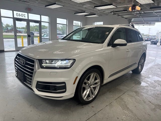 Used 2017 Audi Q7 3.0T Prestige AWD/4WD image 3