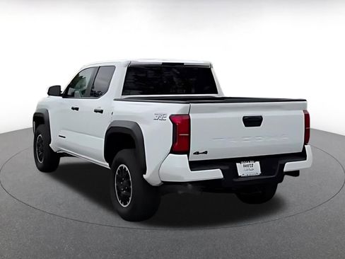 Used 2025 Toyota Tacoma TRD Off-Road AWD/4WD image 10