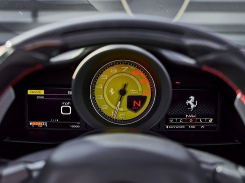 Used 2019 Ferrari 488 Spider Base image 54