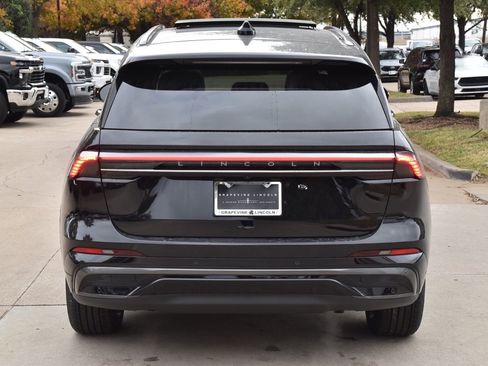 New 2026 Lincoln Nautilus Reserve w/ Jet Appearance Package image 8