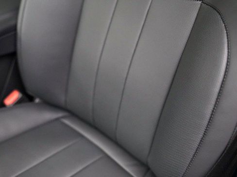 Used 2025 Land Rover Range Rover Sport Dynamic SE image 33