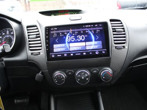 Used 2015 Kia Forte Koup EX image 14