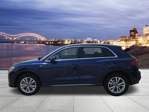 Certified 2025 Audi Q3 2.0T Premium w/ Convenience Package AWD/4WD image 2
