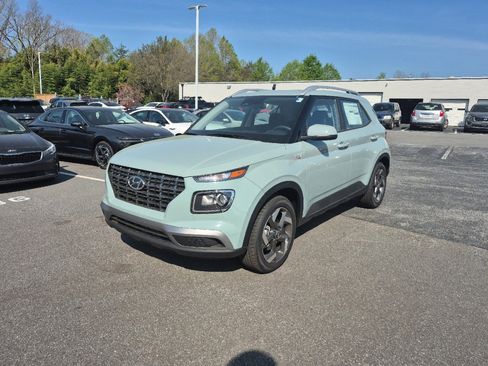 New 2026 Hyundai Venue SEL image 3
