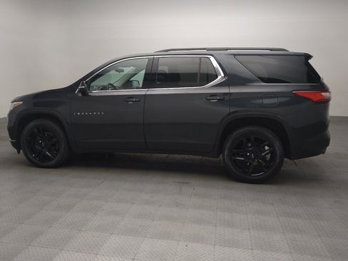 Used 2021 Chevrolet Traverse LT w/ LPO, Cargo Package FWD image 3
