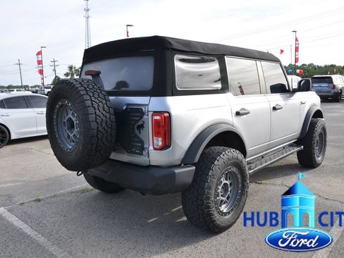 Used 2023 Ford Bronco 4-Door AWD/4WD image 5